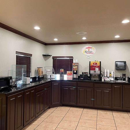Super 8 By Wyndham Amarillo Central Tx Exterior foto