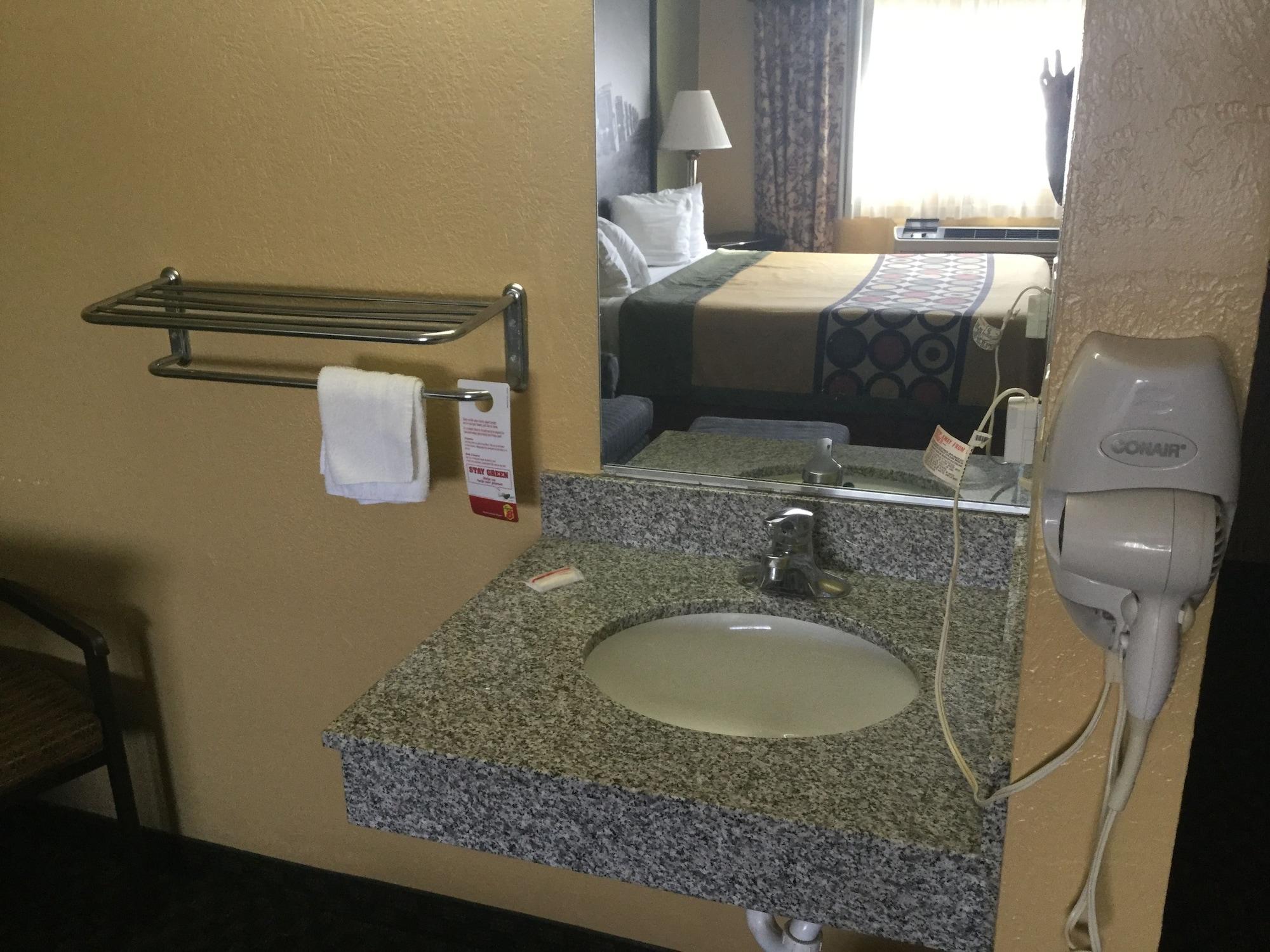 Super 8 By Wyndham Amarillo Central Tx Exterior foto
